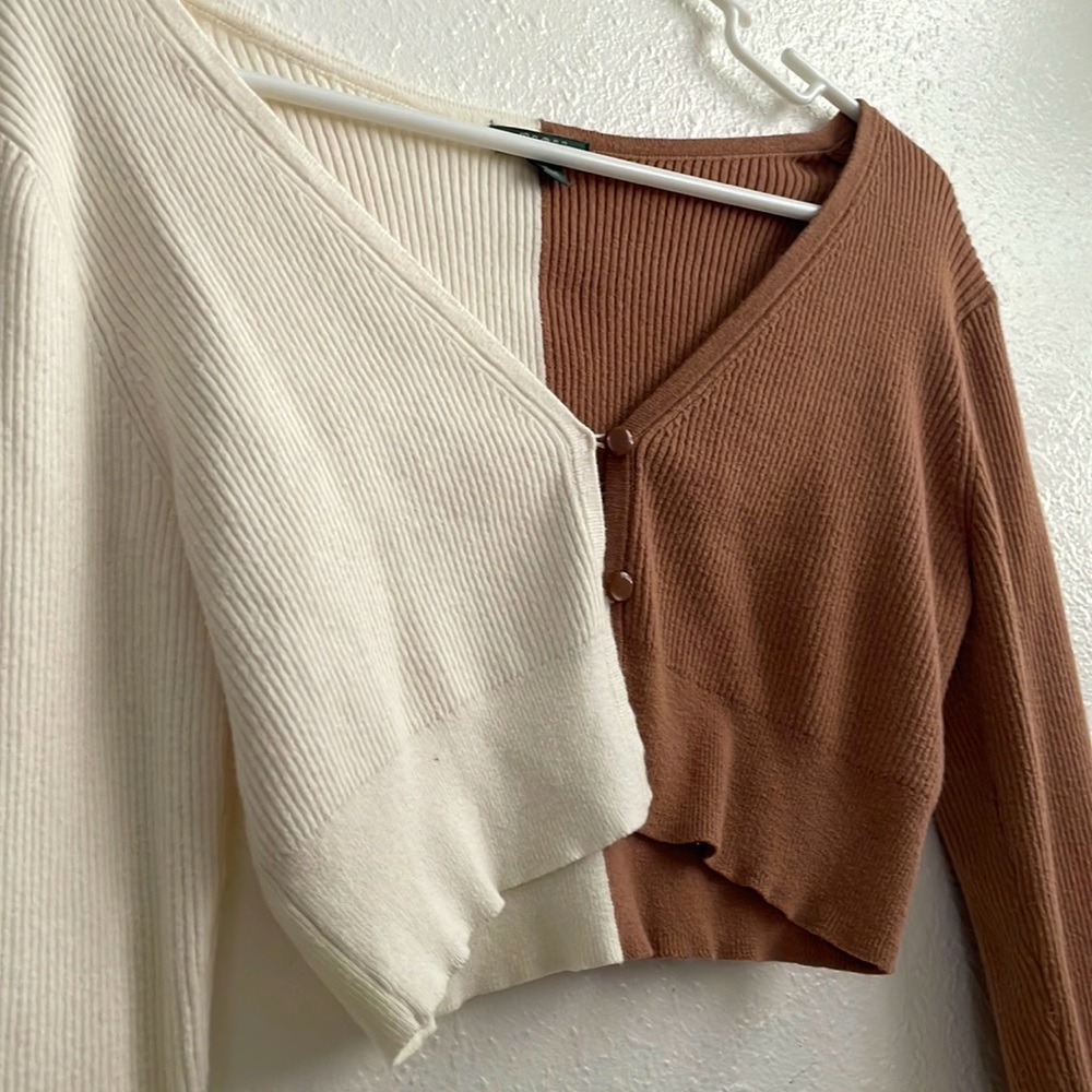 brown and off white wild fable long sleeve cardigan pull over/cover up